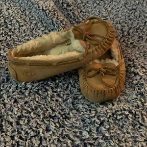 Ugg slippers *used*
